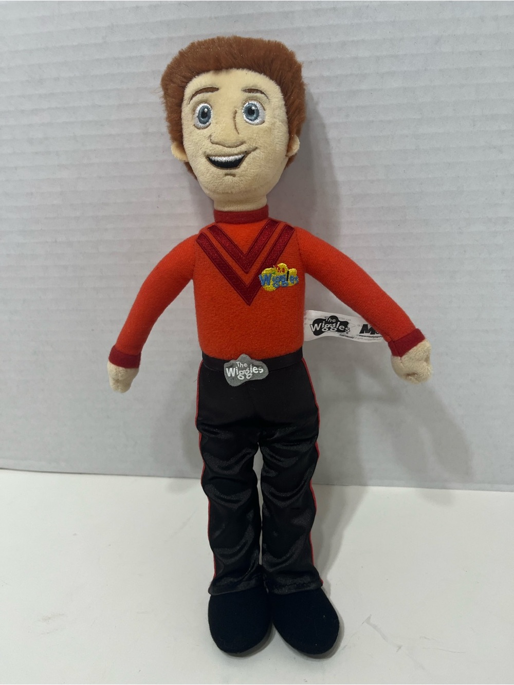 THE WIGGLES red wiggle Simon plush doll mighty mojo stuffed animal